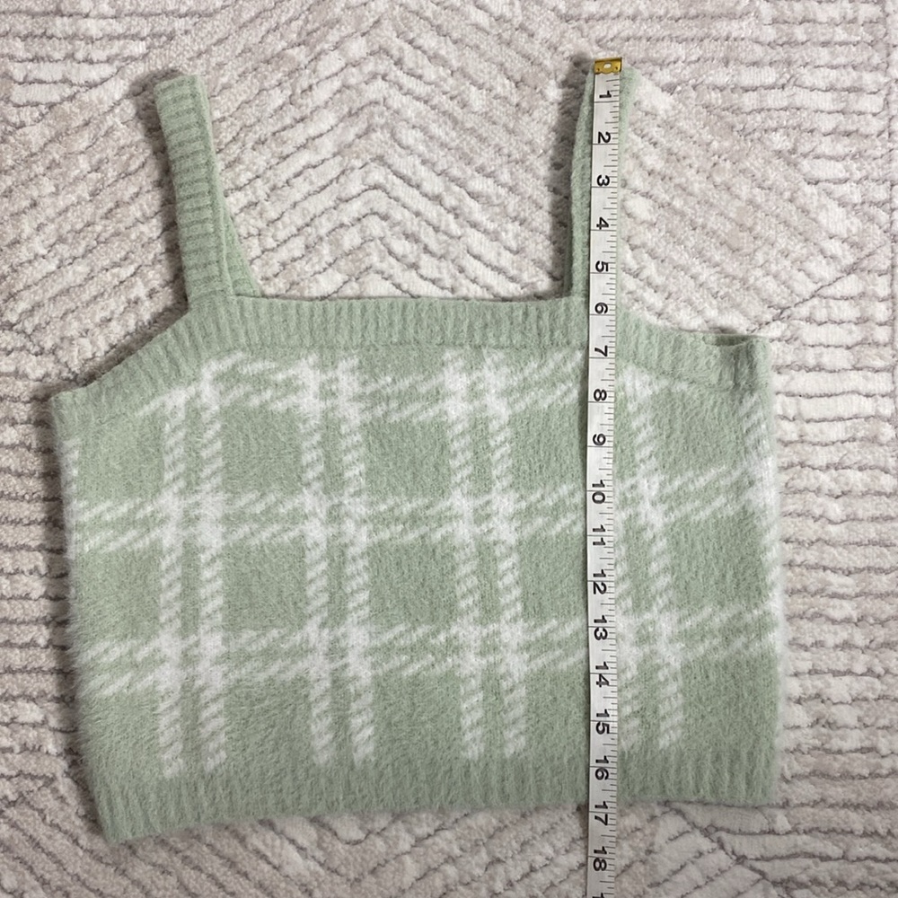 Kendall & Kylie Sage Green Plaid Knit Cami Top | Cropped | Size L NWOT - Picture 6 of 11
